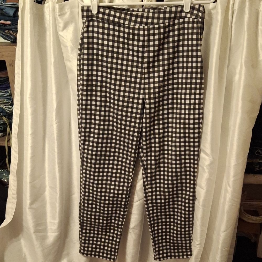 RACHEL Rachel Roy Black and White Chinos 10 💚💚💚💚